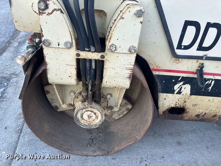 image for item EN3011 1993 Ingersoll Rand  DD24 double drum vibratory roller
