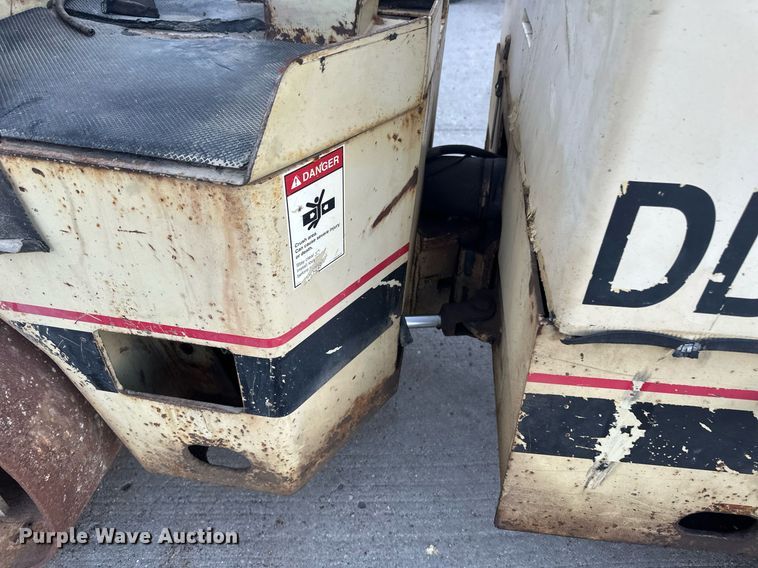 image for item EN3011 1993 Ingersoll Rand  DD24 double drum vibratory roller