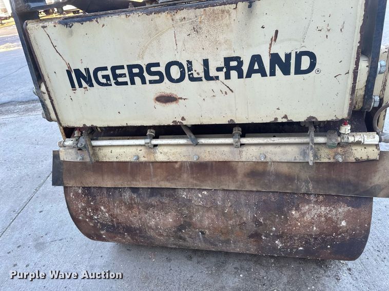 image for item EN3011 1993 Ingersoll Rand  DD24 double drum vibratory roller