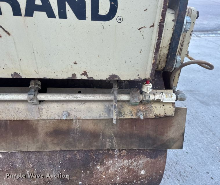 image for item EN3011 1993 Ingersoll Rand  DD24 double drum vibratory roller