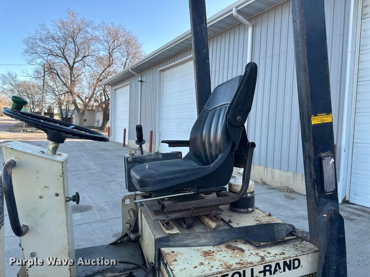 image for item EN3011 1993 Ingersoll Rand  DD24 double drum vibratory roller