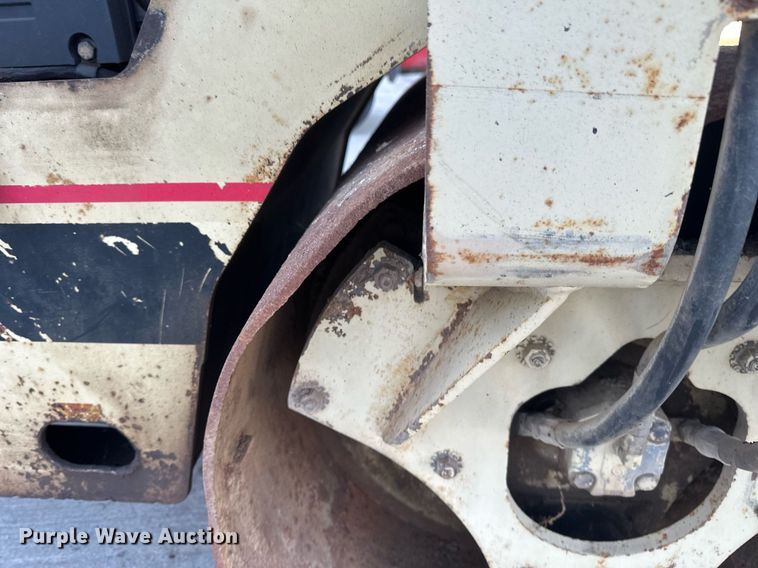 image for item EN3011 1993 Ingersoll Rand  DD24 double drum vibratory roller