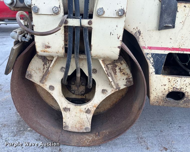 image for item EN3011 1993 Ingersoll Rand  DD24 double drum vibratory roller