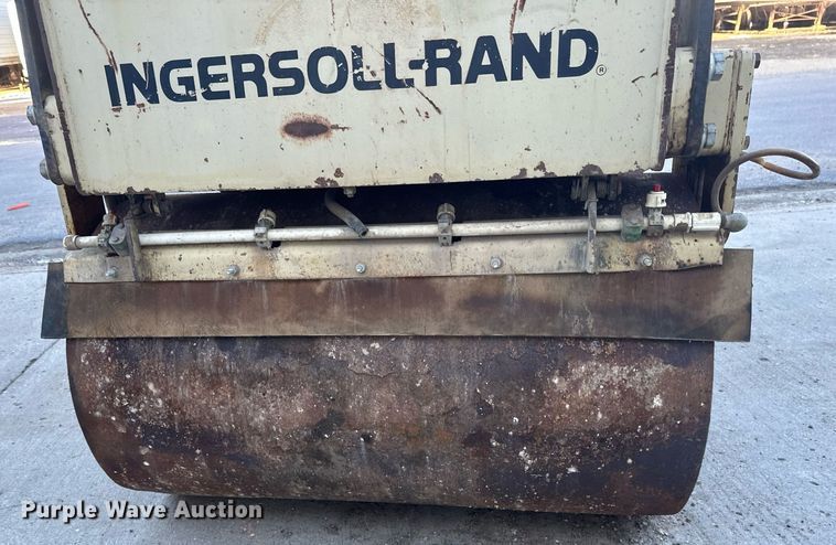 image for item EN3011 1993 Ingersoll Rand  DD24 double drum vibratory roller