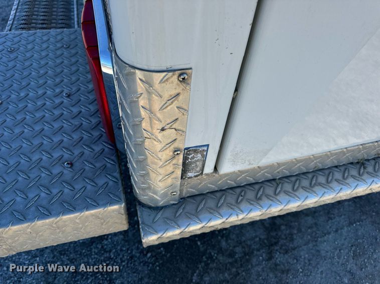 image for item EN5115 2001 Ford E450 Super Duty ambulance