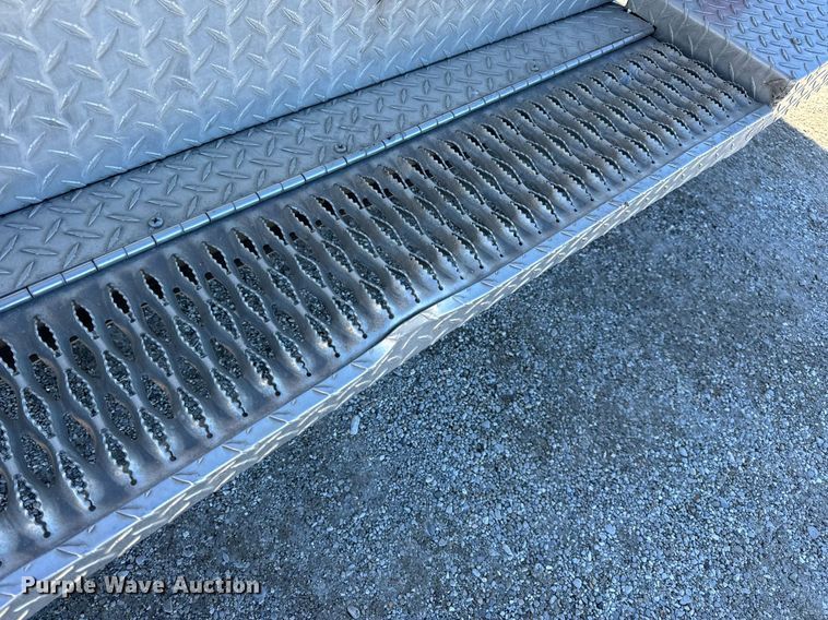 image for item EN5115 2001 Ford E450 Super Duty ambulance