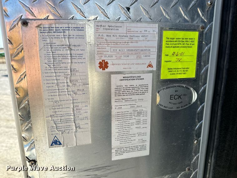 image for item EN5115 2001 Ford E450 Super Duty ambulance