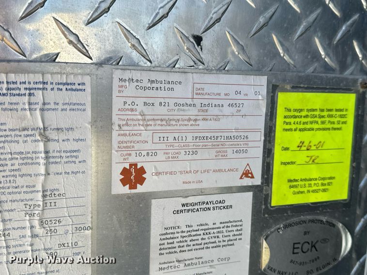 image for item EN5115 2001 Ford E450 Super Duty ambulance