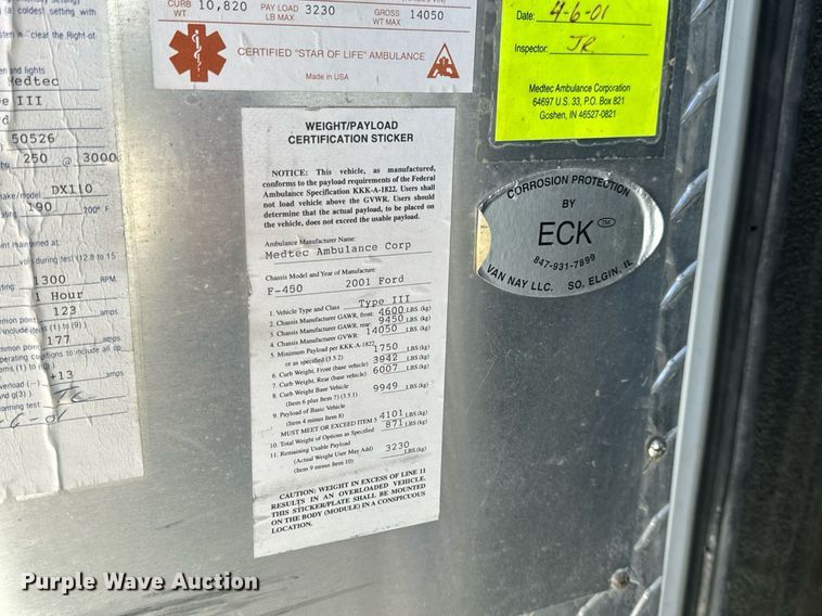 image for item EN5115 2001 Ford E450 Super Duty ambulance