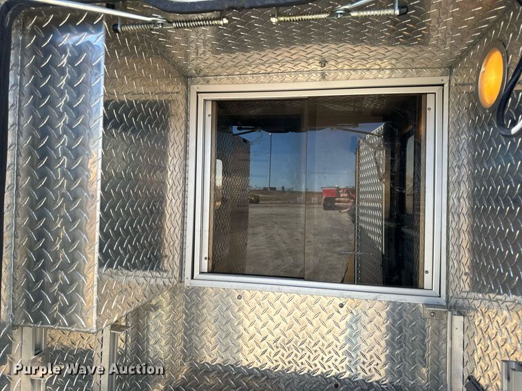 image for item EN5115 2001 Ford E450 Super Duty ambulance