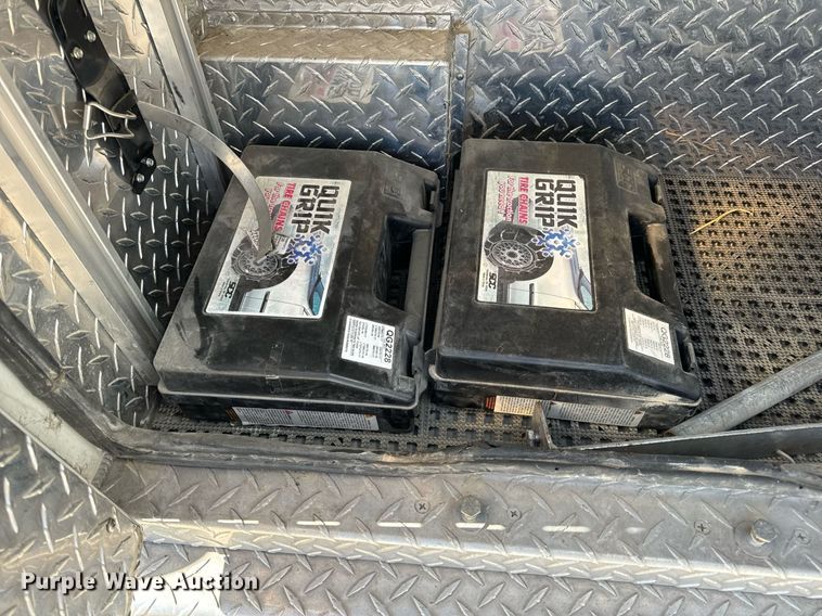 image for item EN5115 2001 Ford E450 Super Duty ambulance