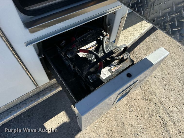 image for item EN5115 2001 Ford E450 Super Duty ambulance