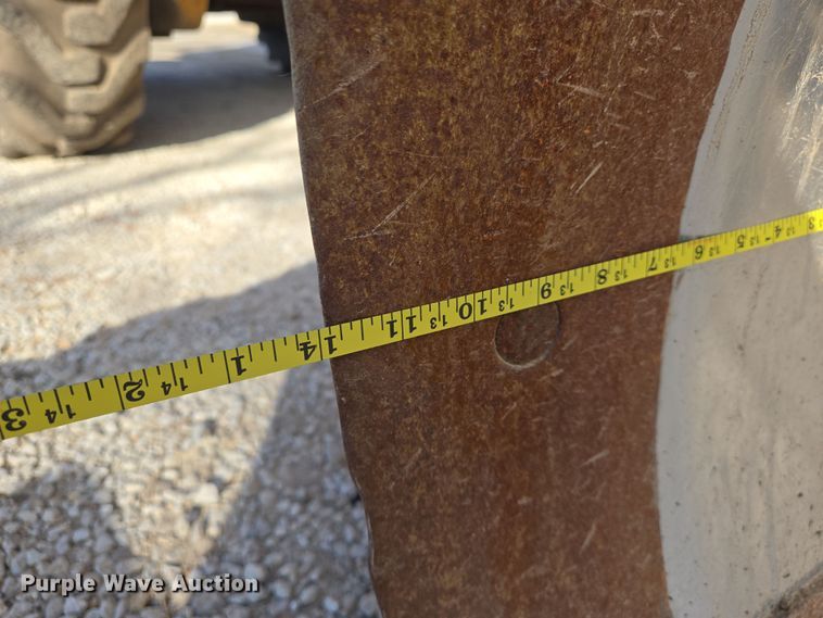 image for item EN8773 John Deere 770 motor grader