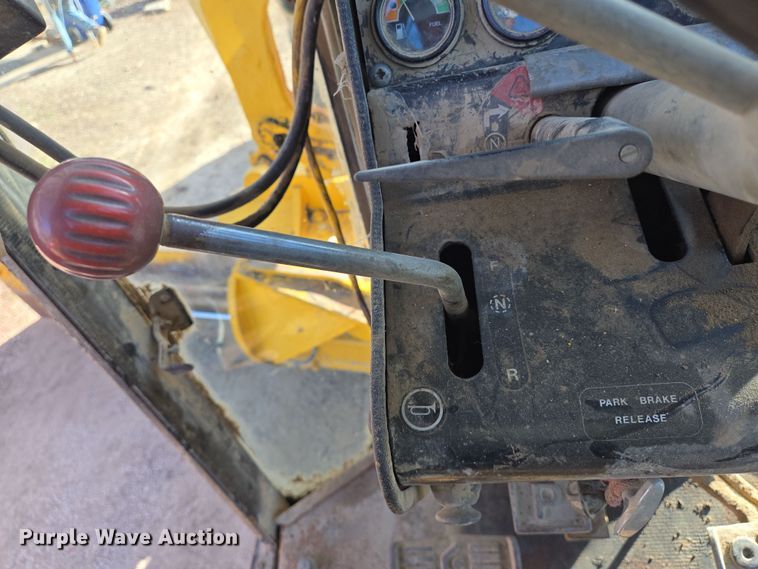 image for item EN8773 John Deere 770 motor grader