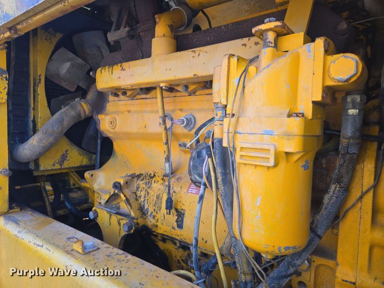 image for item EN8773 John Deere 770 motor grader