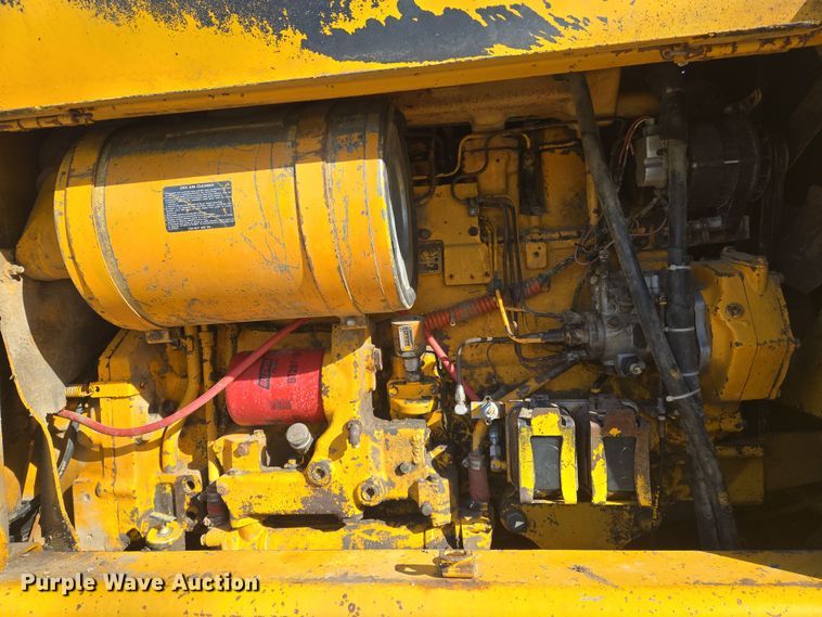 image for item EN8773 John Deere 770 motor grader