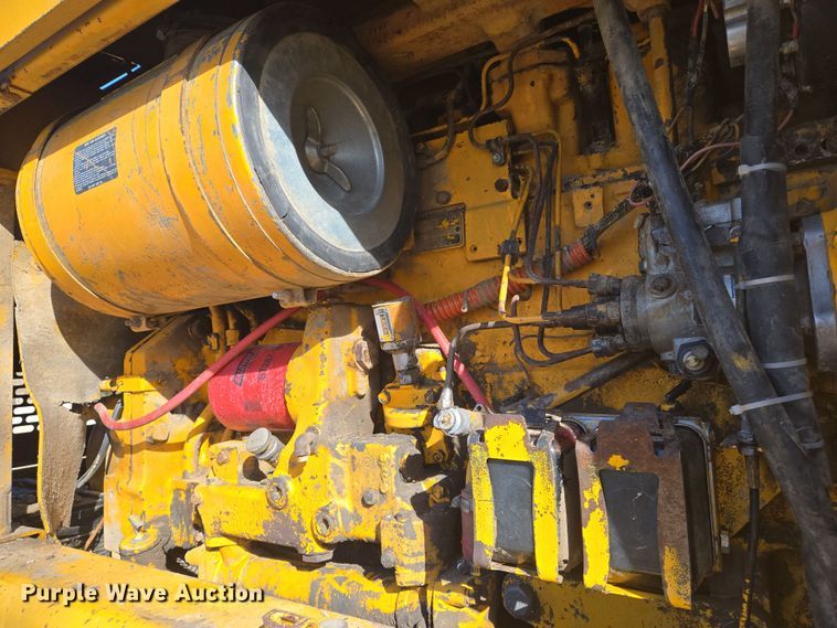 image for item EN8773 John Deere 770 motor grader