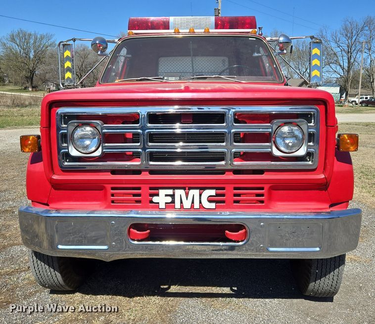 image for item EN8817 1986 GMC C6000 pumper fire truck