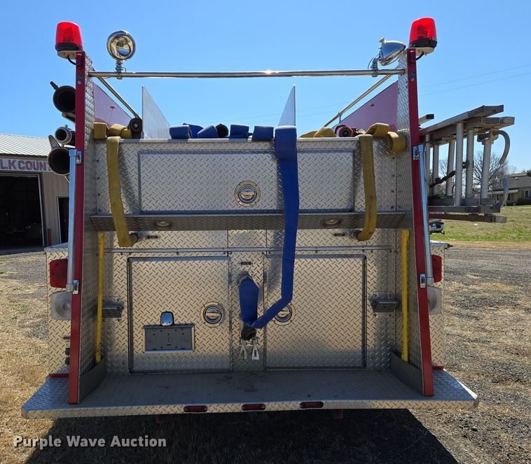 image for item EN8817 1986 GMC C6000 pumper fire truck