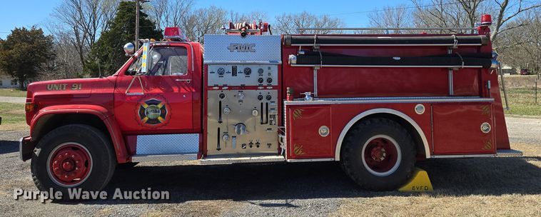 image for item EN8817 1986 GMC C6000 pumper fire truck
