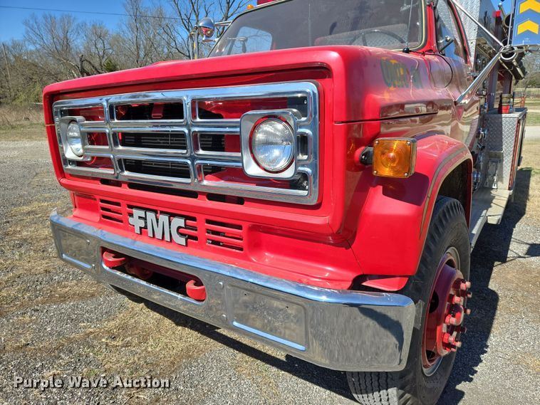 image for item EN8817 1986 GMC C6000 pumper fire truck