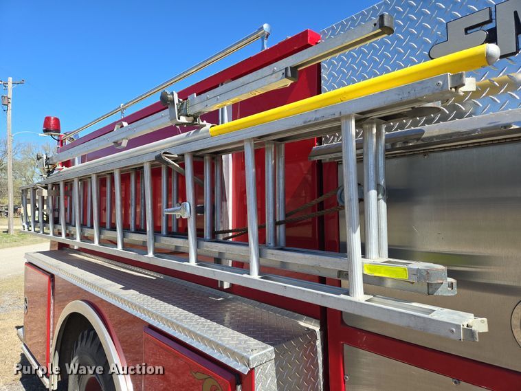 image for item EN8817 1986 GMC C6000 pumper fire truck