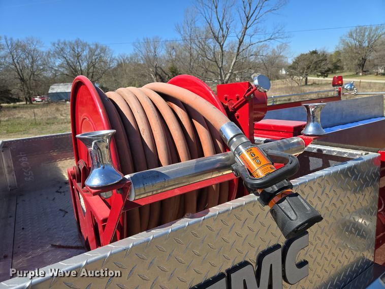 image for item EN8817 1986 GMC C6000 pumper fire truck