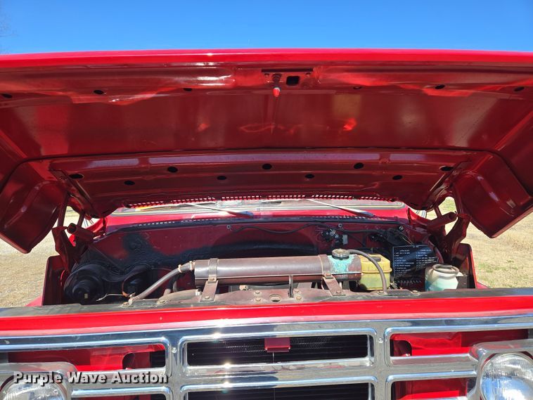 image for item EN8817 1986 GMC C6000 pumper fire truck