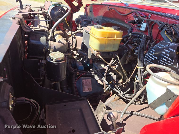 image for item EN8817 1986 GMC C6000 pumper fire truck