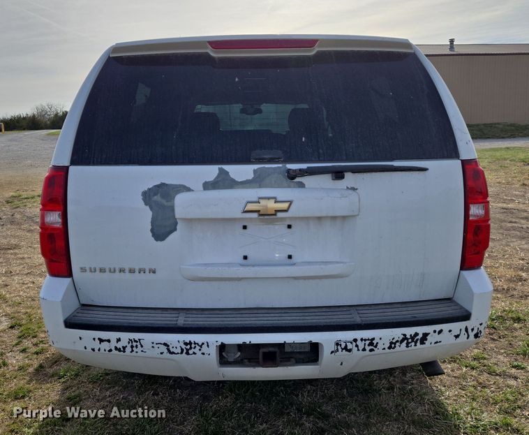 image for item EN8822 2007 Chevrolet Suburban 2500 SUV