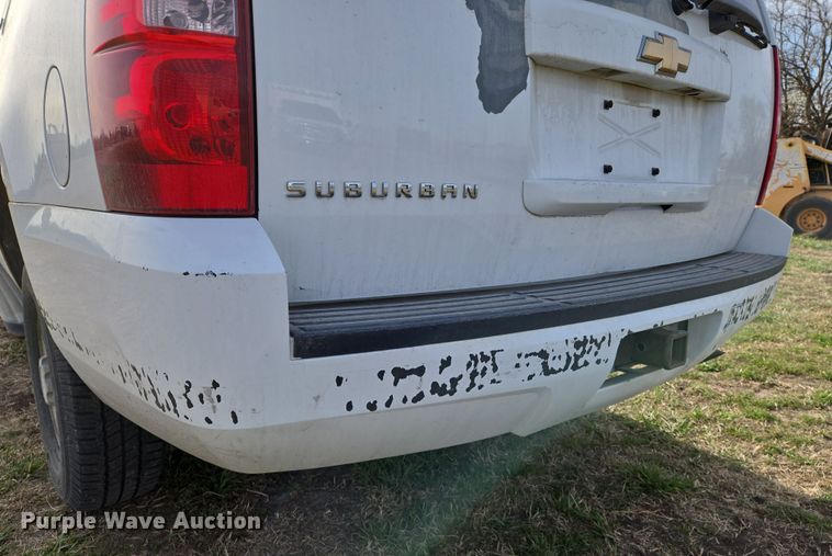 image for item EN8822 2007 Chevrolet Suburban 2500 SUV