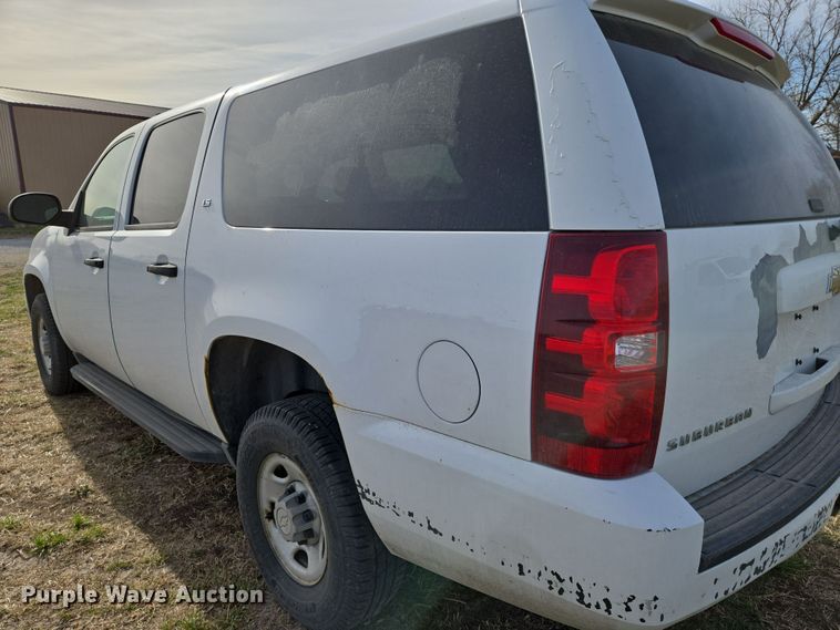 image for item EN8822 2007 Chevrolet Suburban 2500 SUV