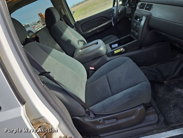 image for item EN8822 2007 Chevrolet Suburban 2500 SUV