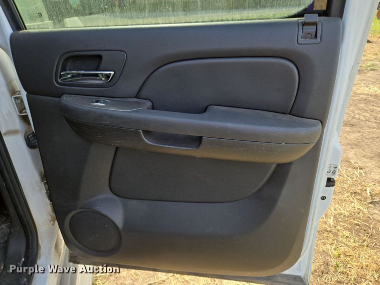 image for item EN8822 2007 Chevrolet Suburban 2500 SUV