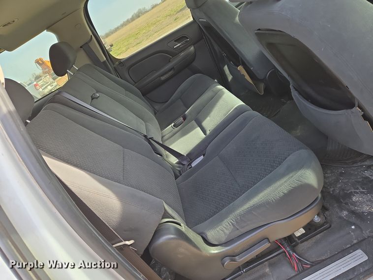 image for item EN8822 2007 Chevrolet Suburban 2500 SUV