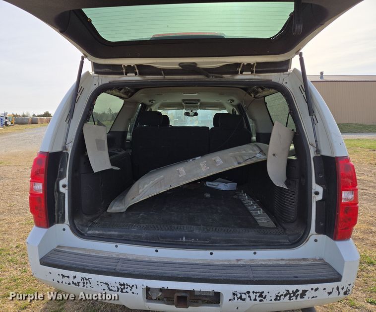 image for item EN8822 2007 Chevrolet Suburban 2500 SUV