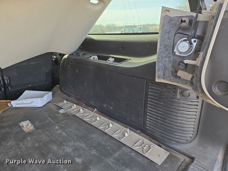 image for item EN8822 2007 Chevrolet Suburban 2500 SUV