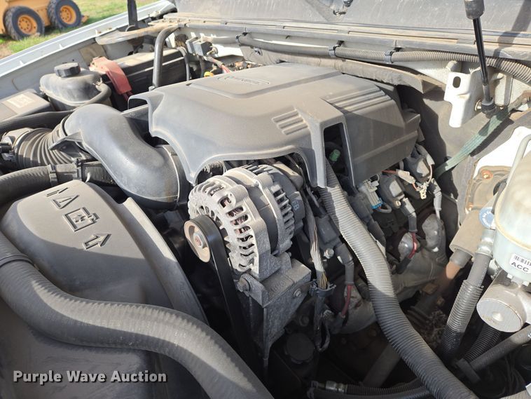 image for item EN8822 2007 Chevrolet Suburban 2500 SUV