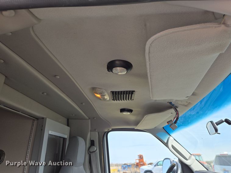 image for item EN8825 2010 Ford E450 ambulance