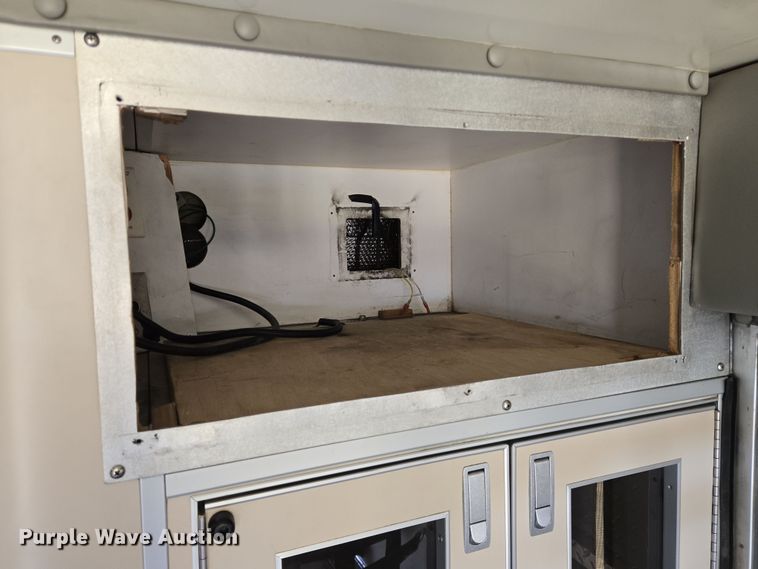 image for item EN8825 2010 Ford E450 ambulance