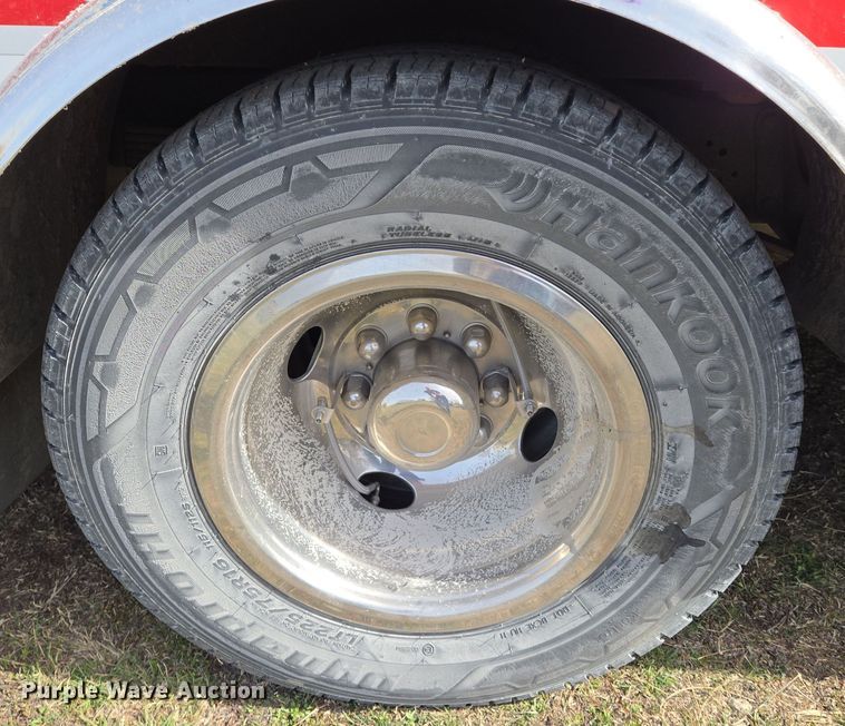 image for item EN8825 2010 Ford E450 ambulance