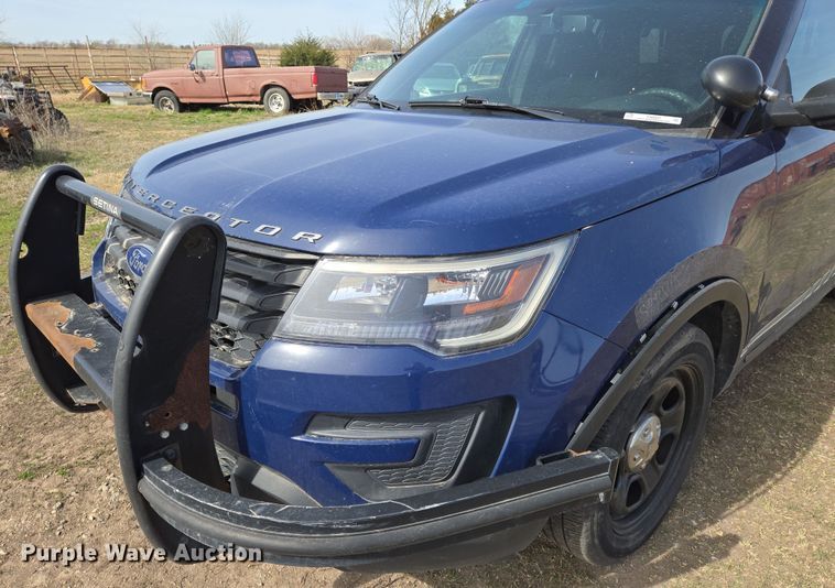 image for item EN8827 2017 Ford Explorer Police Interceptor SUV