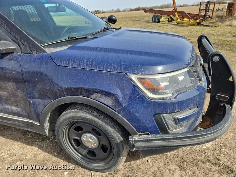 image for item EN8827 2017 Ford Explorer Police Interceptor SUV