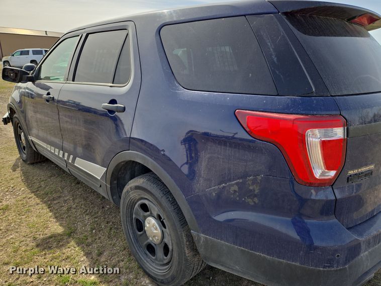 image for item EN8827 2017 Ford Explorer Police Interceptor SUV