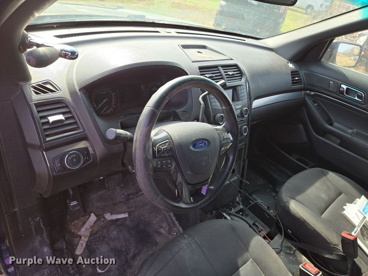 image for item EN8827 2017 Ford Explorer Police Interceptor SUV