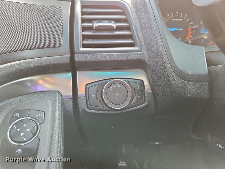 image for item EN8827 2017 Ford Explorer Police Interceptor SUV