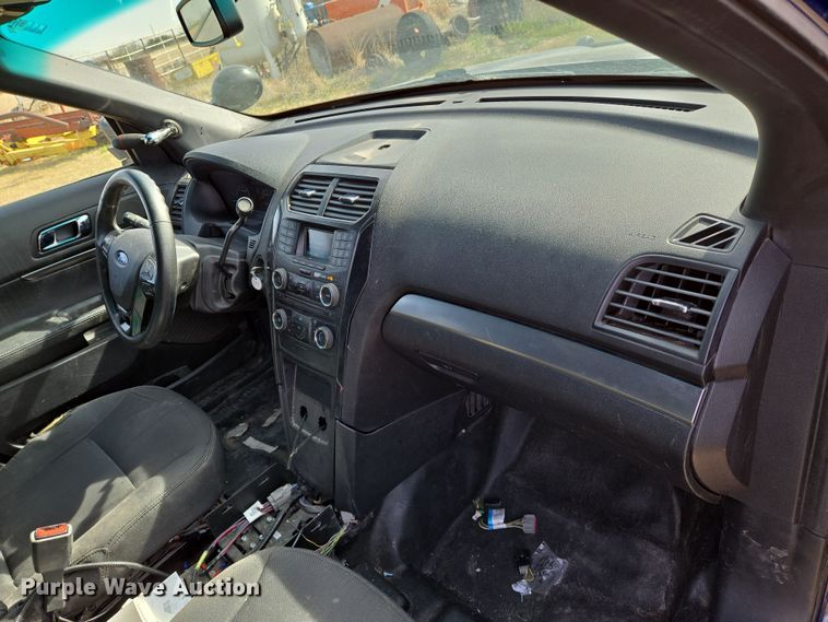 image for item EN8827 2017 Ford Explorer Police Interceptor SUV