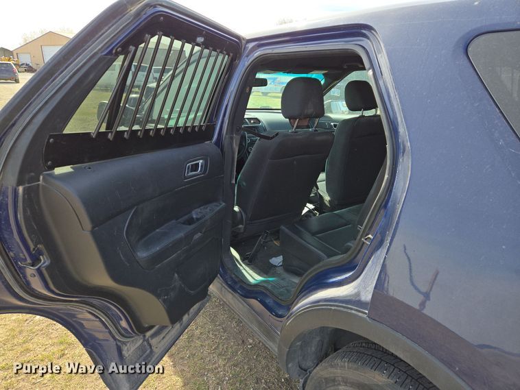 image for item EN8827 2017 Ford Explorer Police Interceptor SUV