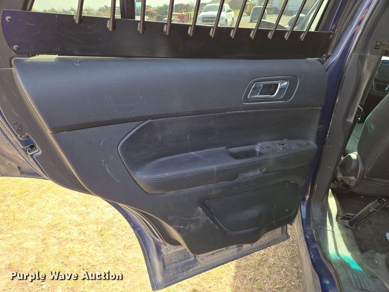 image for item EN8827 2017 Ford Explorer Police Interceptor SUV