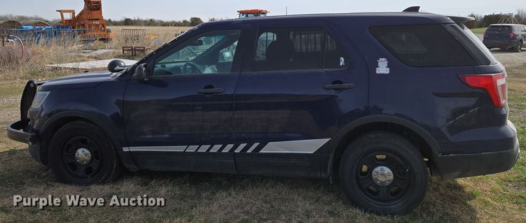 image for item EN8828 2017 Ford Explorer Police Interceptor SUV